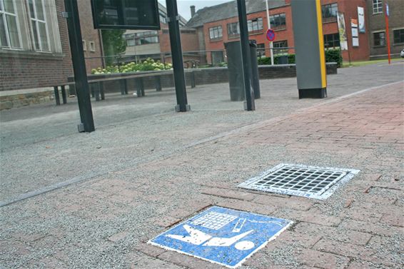 Het gat in de markt: een asbaktegel - Overpelt