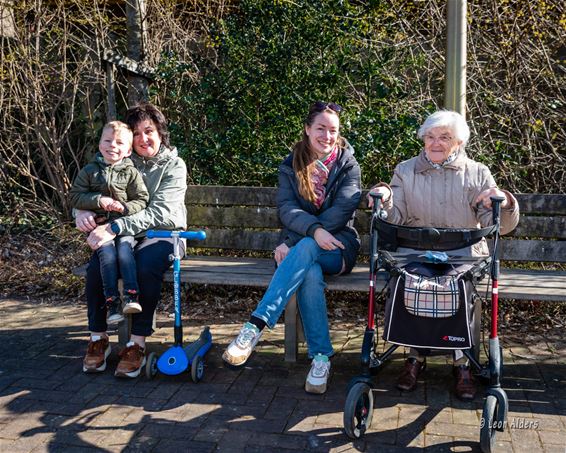 Het is lente op de benkskes - Pelt