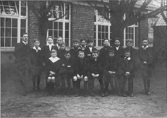 Het lager onderwijs sinds 1657 - Neerpelt