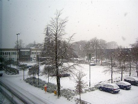 Het Michielsplein in het wit - Hamont-Achel