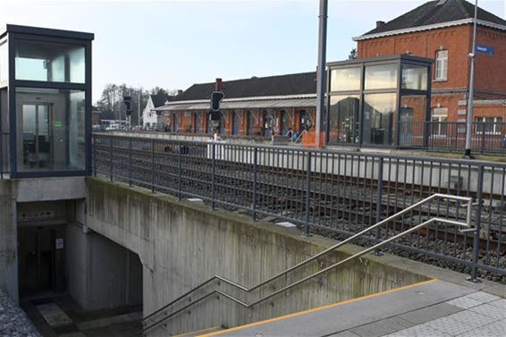 'Het slechtst toegankelijke station' - Pelt