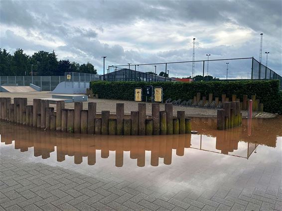 Het water kan niet weg - Pelt