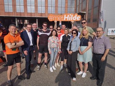 Hilde Crevits met de fiets in Beringen - Beringen