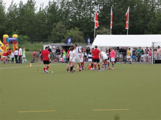 Hockey: Phoenix blijft groeien - Neerpelt