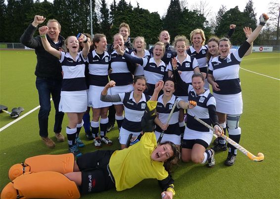 Hockey: Phoenixdames in kwartfinale beker - Neerpelt