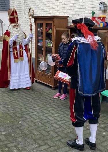 Hoog bezoek aan de WegGeefKast - Hamont-Achel