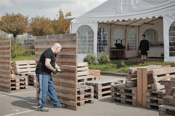 Horeca mag terras uitbreiden - Beringen