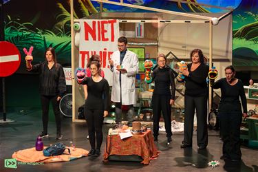 IeneMiene Wortelwoud en 2.400 kinderen
