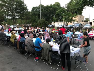 Iftar in wijk Steenveld - Beringen