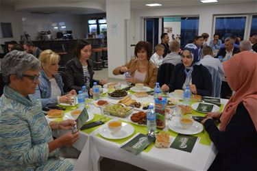 Iftar maaltijd BIF Beringen met buurtbewoners - Beringen