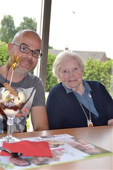 Groot ijsfestijn in WZC De Bekelaar - Lommel