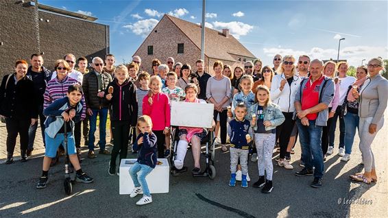 IJsjes op 'dag van de buren' - Pelt