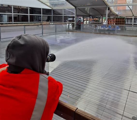 Bree - IJspiste Bree krijgt steeds meer vorm