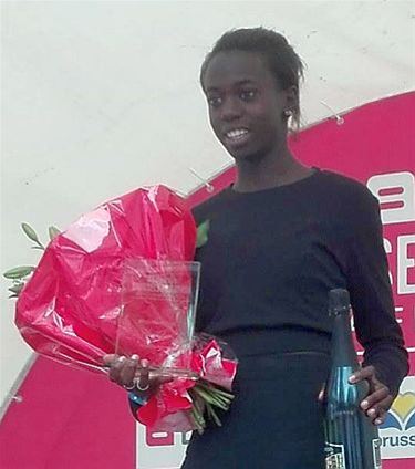 Imana Truyers wint mini-marathon in Brussel - Hechtel-Eksel