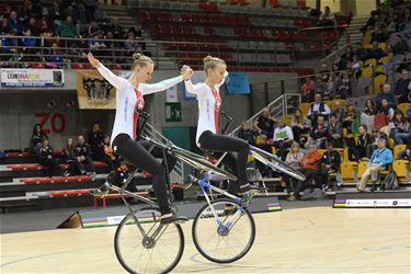 Indoor cycling: kunstwielrennen - Beringen