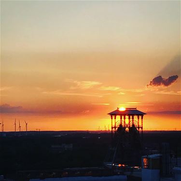 Industrieel erfgoed bij zonsondergang - Beringen