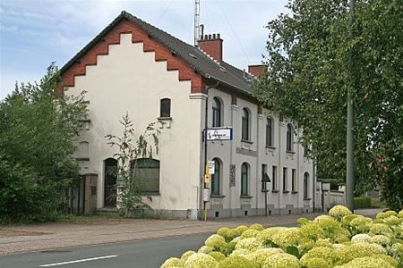 Info gezocht over oude rijkswachtkazerne - Overpelt