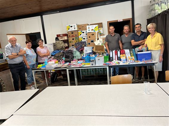 Ingezameld schoolmateriaal Vooruit Beringen - Beringen