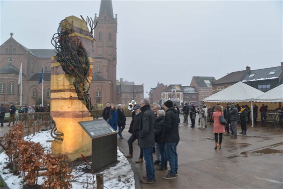 Inhuldiging kunstwerk Aardstaal - Beringen