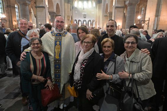 Italiaanse gemeenschap blij met nieuwe priester - Beringen