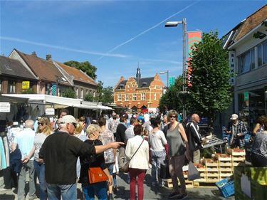 Jaarlijkse grote avondmarkt - Peer