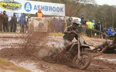 Jago Geerts blijft steken in de modder - Beringen