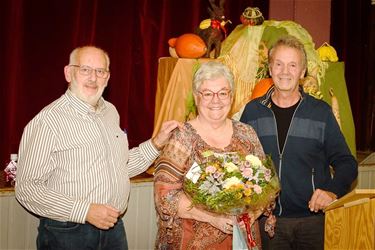 Jeannine van Och in de bloemetjes gezet - Lommel