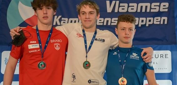 Jelle Van den Hoorn Vlaams zwemkampioen - Bocholt