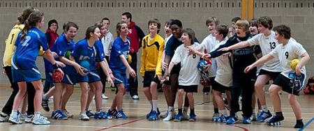 Jeugdhandbal: meisjes- tegen jongenspupillen - Neerpelt