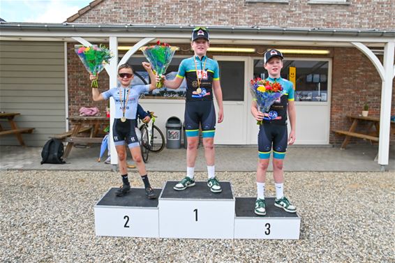 Lommel - Jeugdige wielertalenten schitteren in Heide-Heuvel