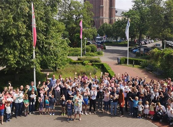 Jonge Perenaars op bezoek - Peer