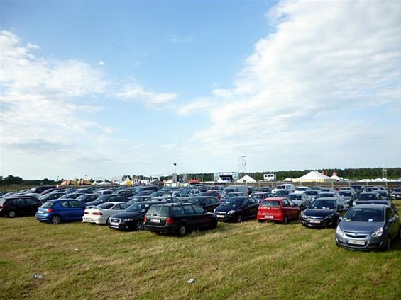 Jongeren ziek op Electric Field - Meeuwen-Gruitrode