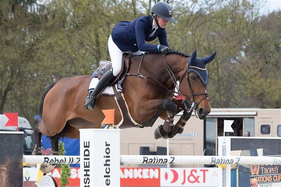 Jumping: Joy Lammers leidt in NK Springen - Hamont-Achel