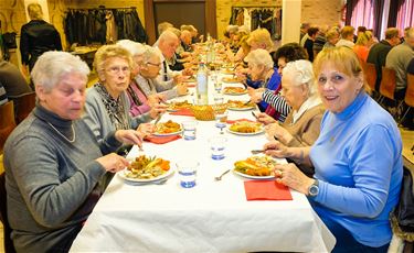 Kaarters en kieners vieren feest - Beringen