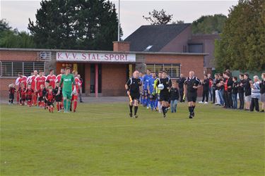 Kafka bij Stal Sport: buurtweg ligt in de weg - Beringen