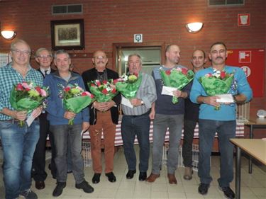 Kampioenen van 'Onze Duif Paal' - Beringen