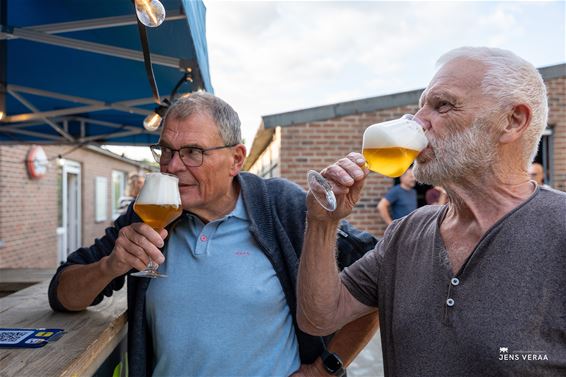 Kanoalwater van NWC vloeit nu ook uit het glas - Pelt