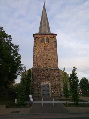 Bree - Kerk Beek krijgt dringende stabiliteitsingreep