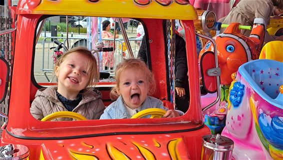 Pelt - Kermis leeft in Overpelt-Fabriek
