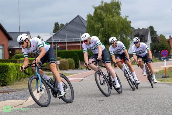 Ploegentijdrit in Lindelhoeven - Pelt