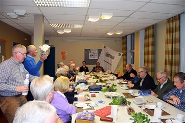 Kerstfeest bij Postzegelkring 'De Eik' - Lommel