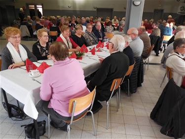 Kerstfeest Okra Paal - Beringen