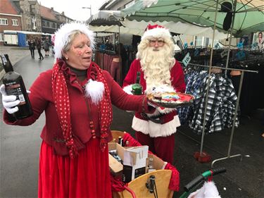 Kerstman op de markt - Beringen