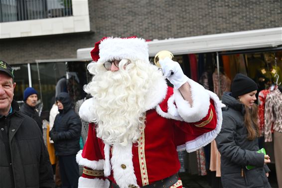 Kerstsfeer op woensdagmarkt - Lommel