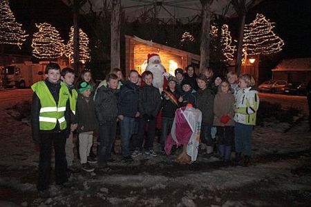 Kerstverlichting ontstoken - Overpelt