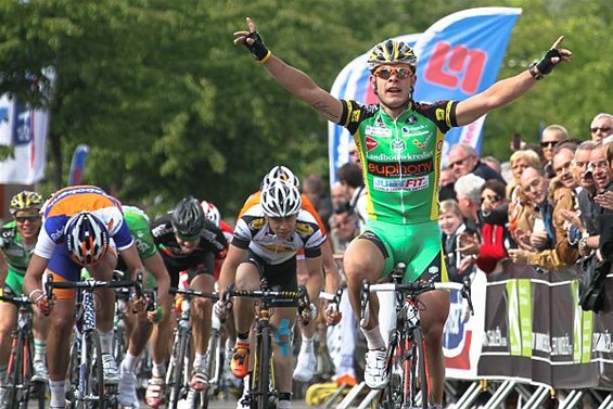 Kevin Claeys wint Ronde van Limburg
