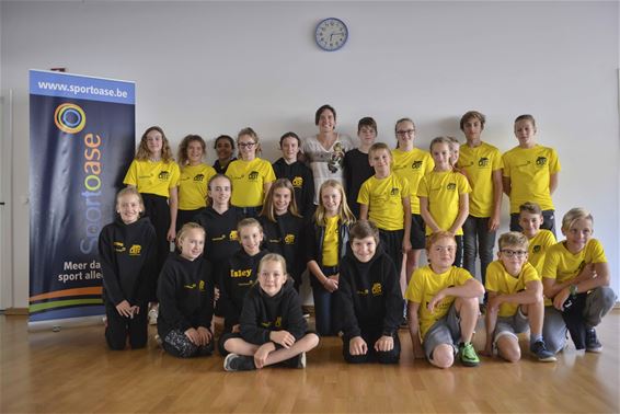 Kimberley Buys traint kinderen DBT - Beringen