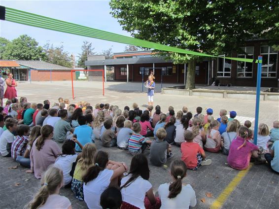 Kinderburgemeester opent nieuw schooljaar - Overpelt