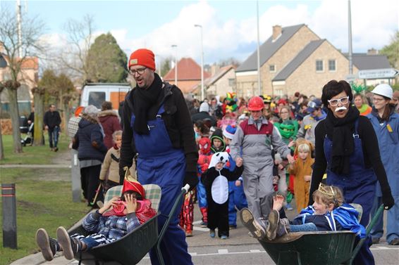 Kindercarnaval in de Pallieterschool - Overpelt