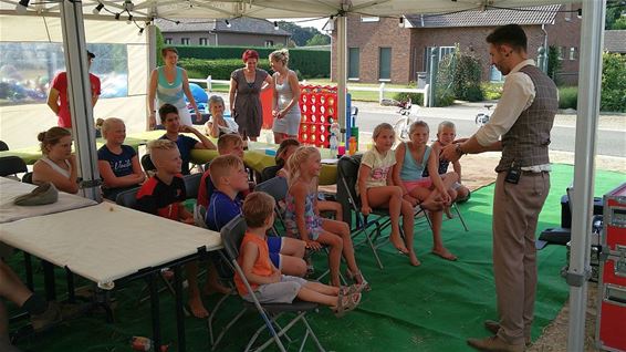 Kinderen baas in Moldershoevenstraat - Overpelt